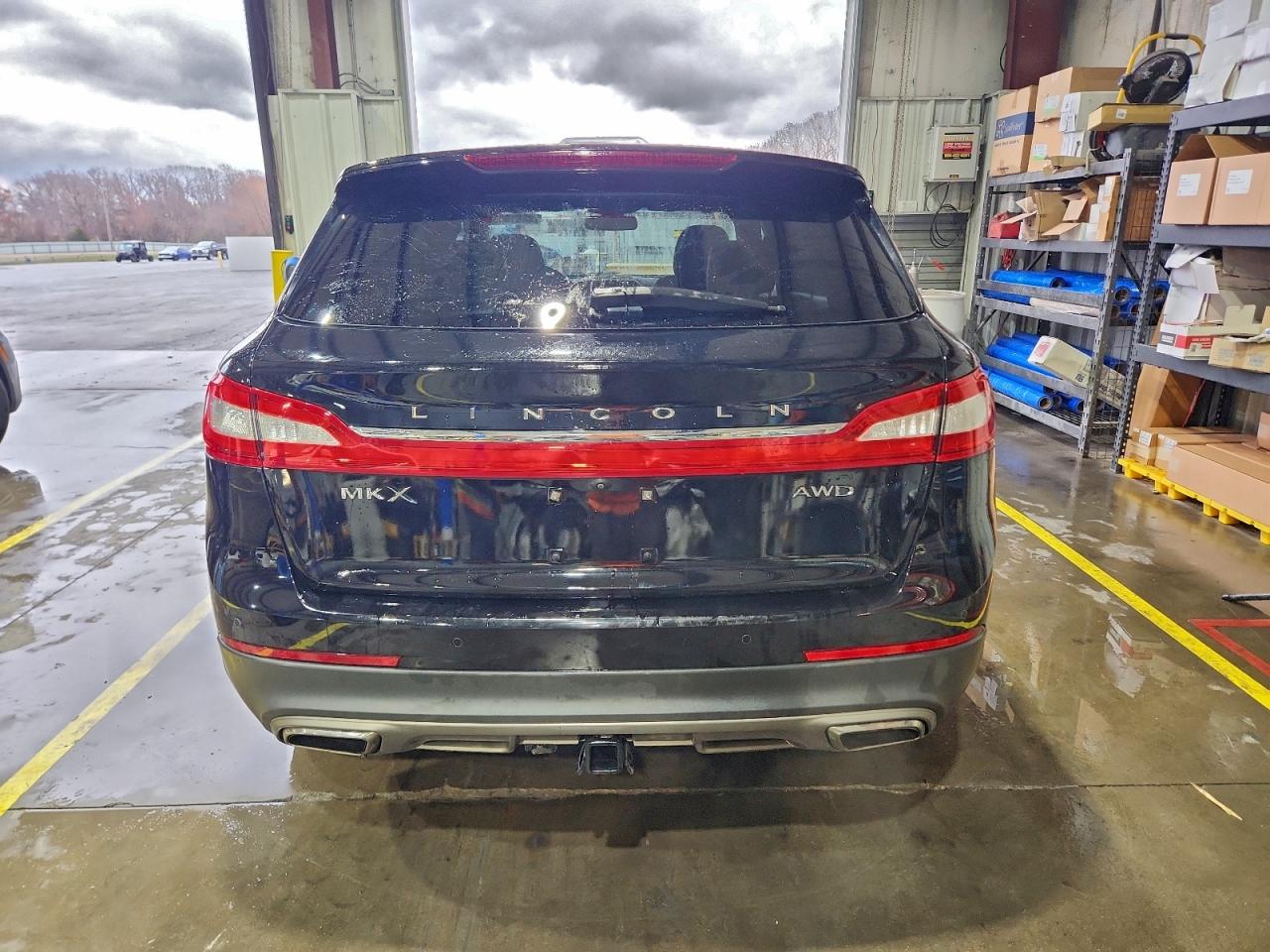 Lincoln MKX Reserve Image 2