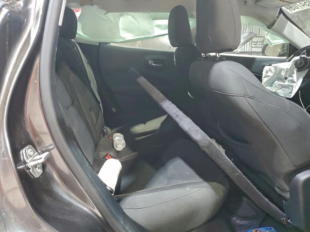 Jeep Compass Sport Image 9