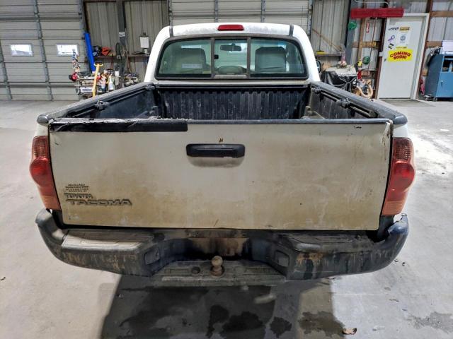 Toyota Tacoma Image 8