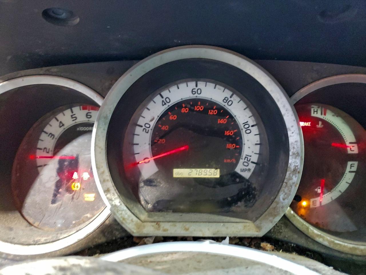 Toyota Tacoma Image 7