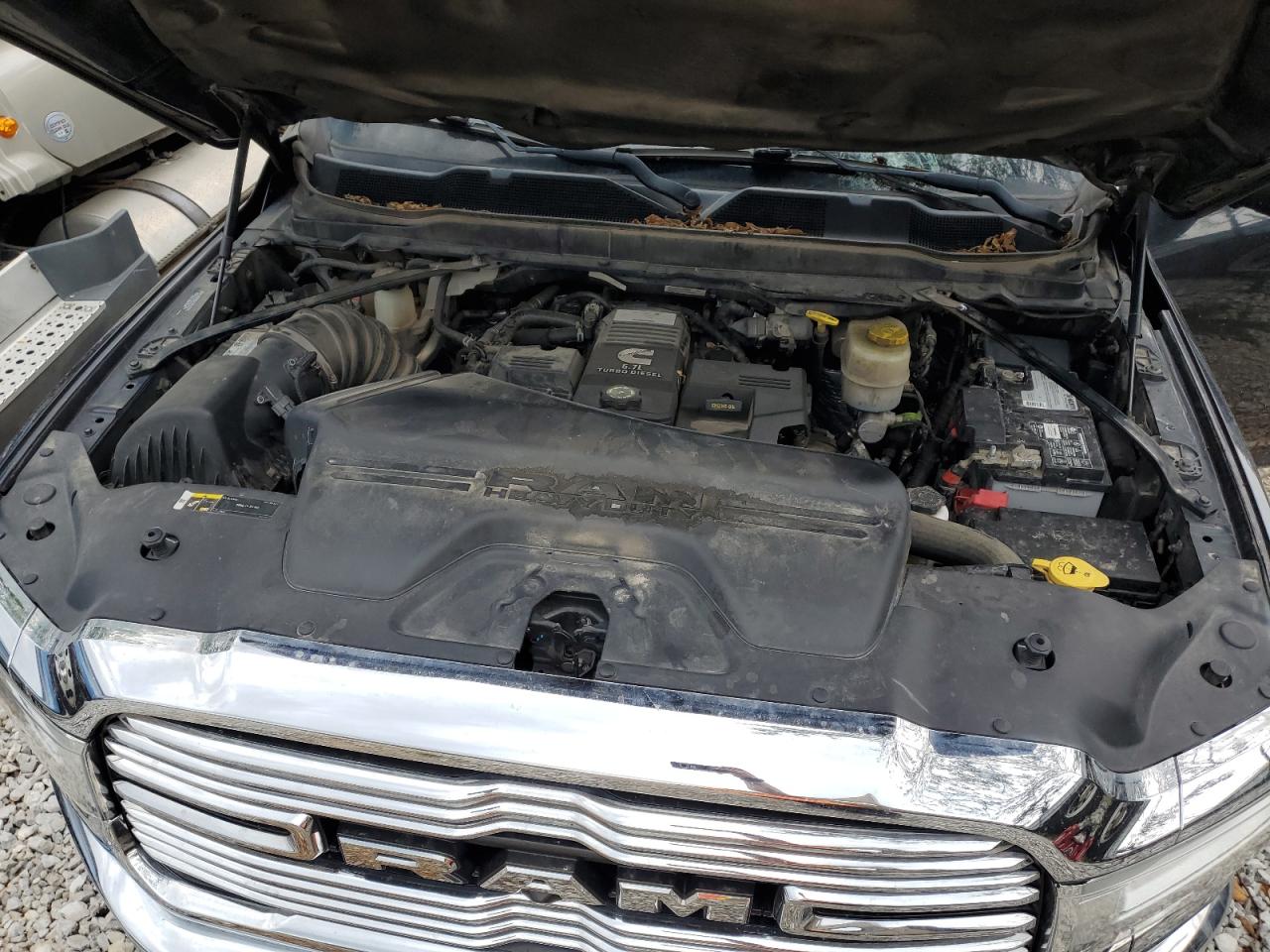 Ram 3500 Laramie Image 11