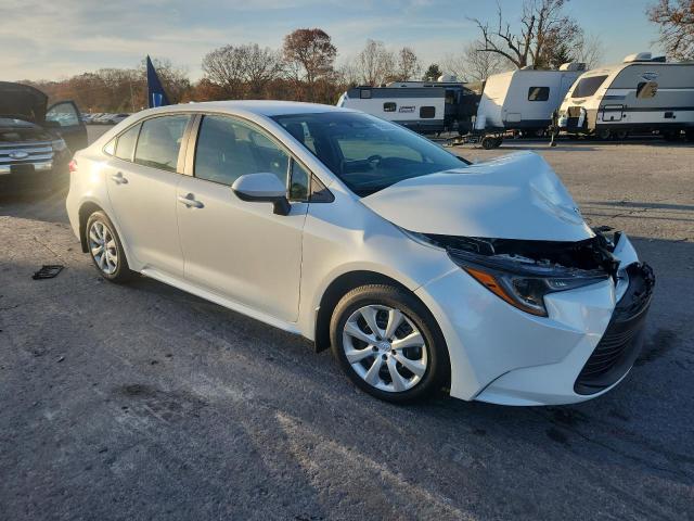 Toyota Corolla Le Image 6