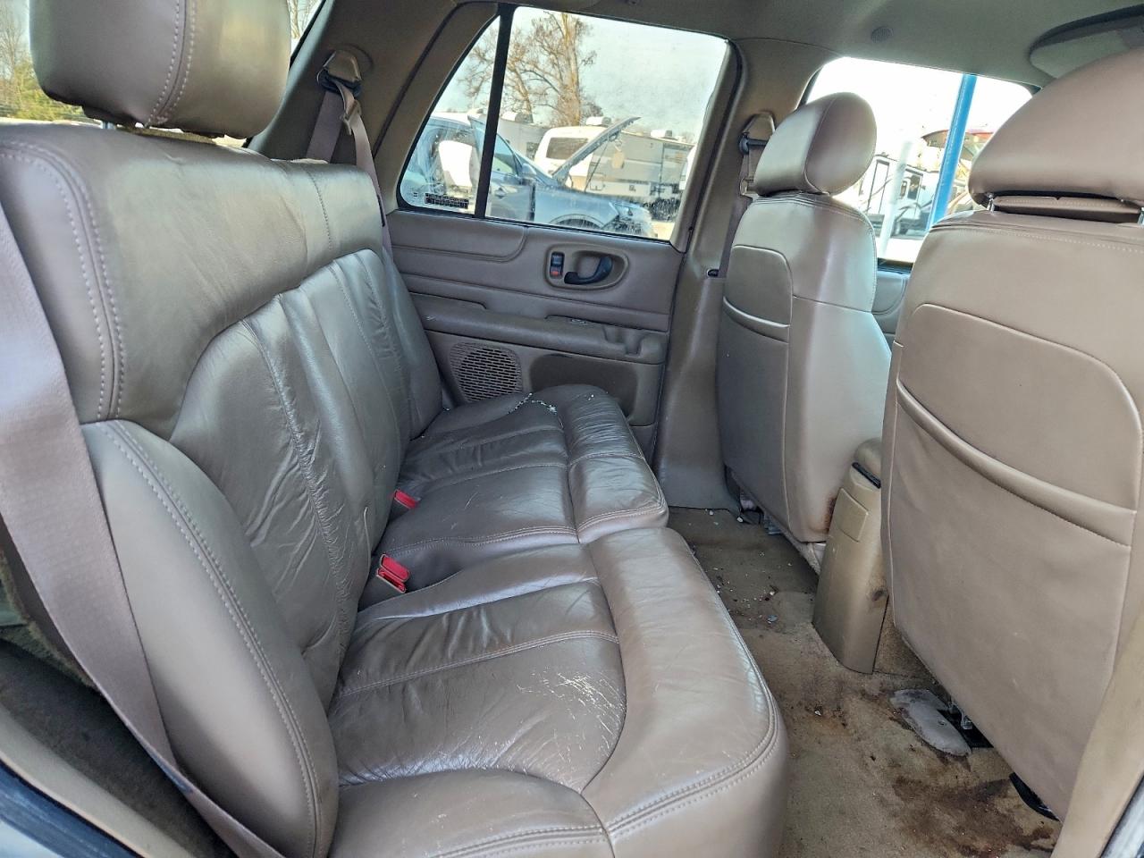 Chevrolet Blazer Image 3