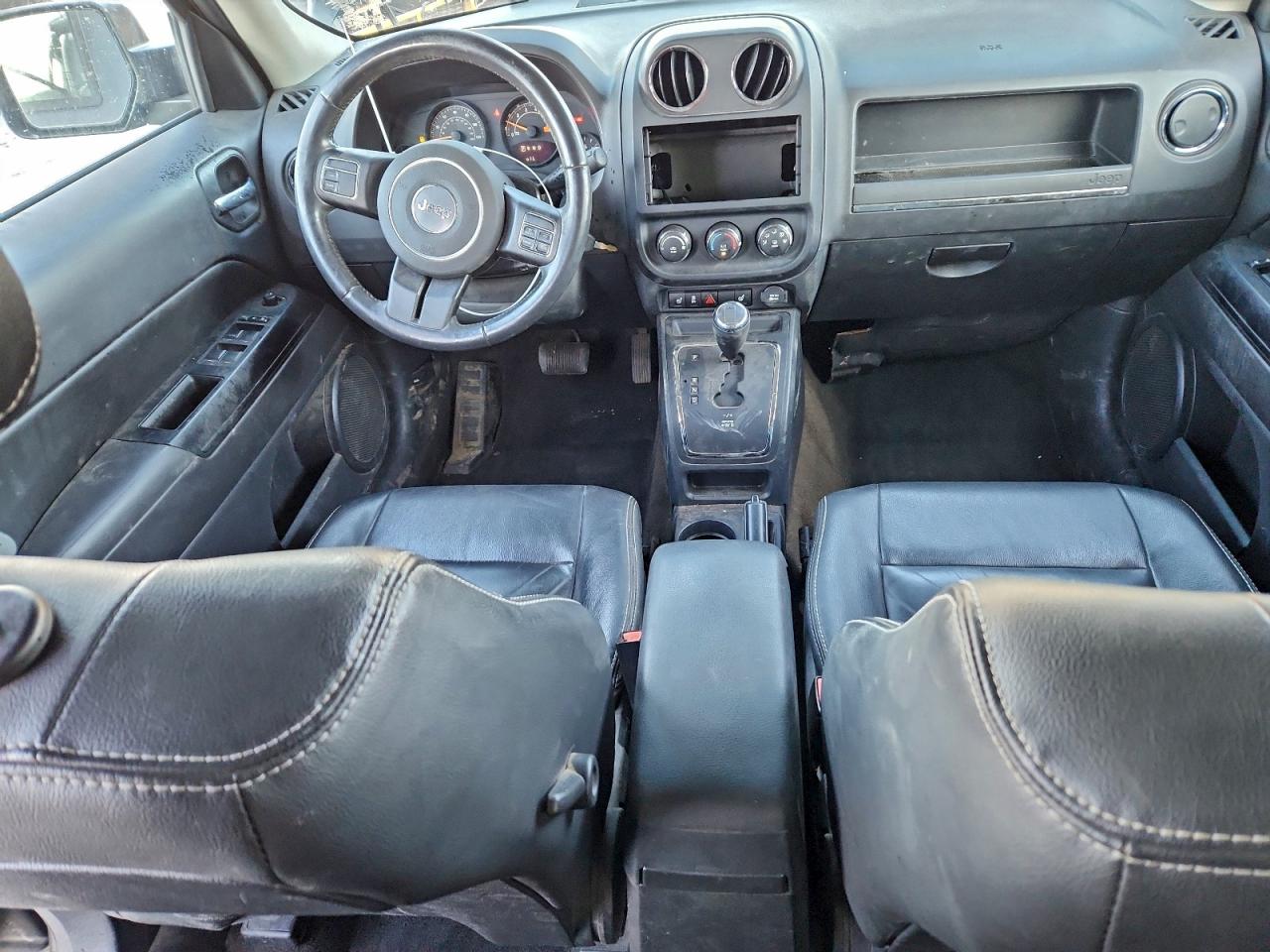 Jeep Patriot Latitude Image 4