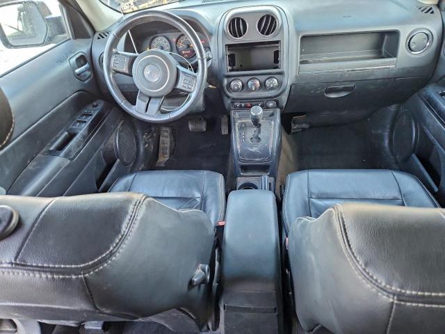 Jeep Patriot Latitude Image 4