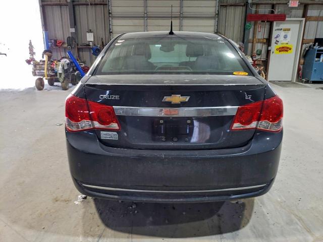 Chevrolet Cruze Lt Image 3