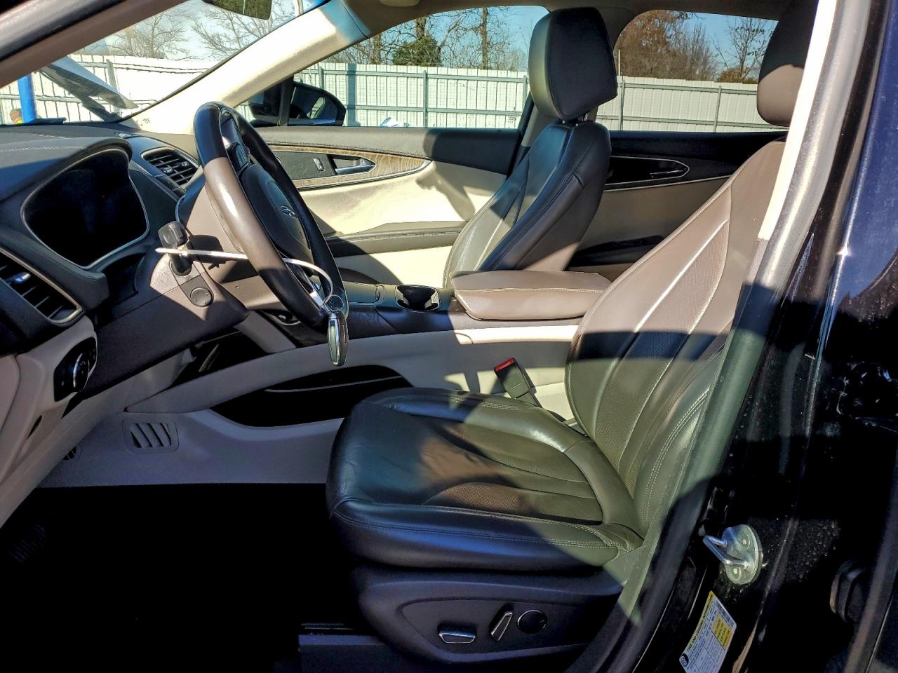 Lincoln Nautilus Select Image 11