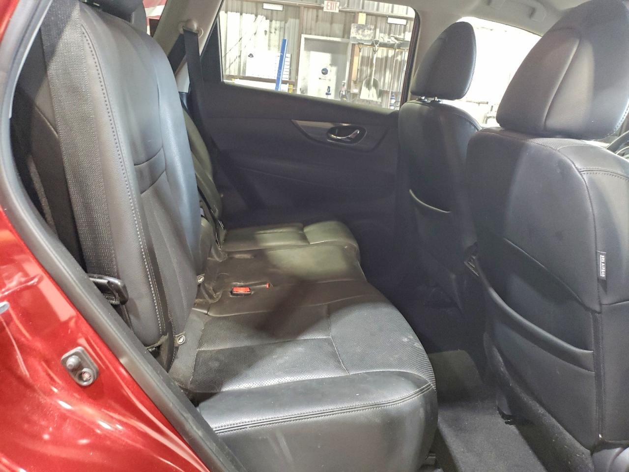 Nissan Rogue S Image 7