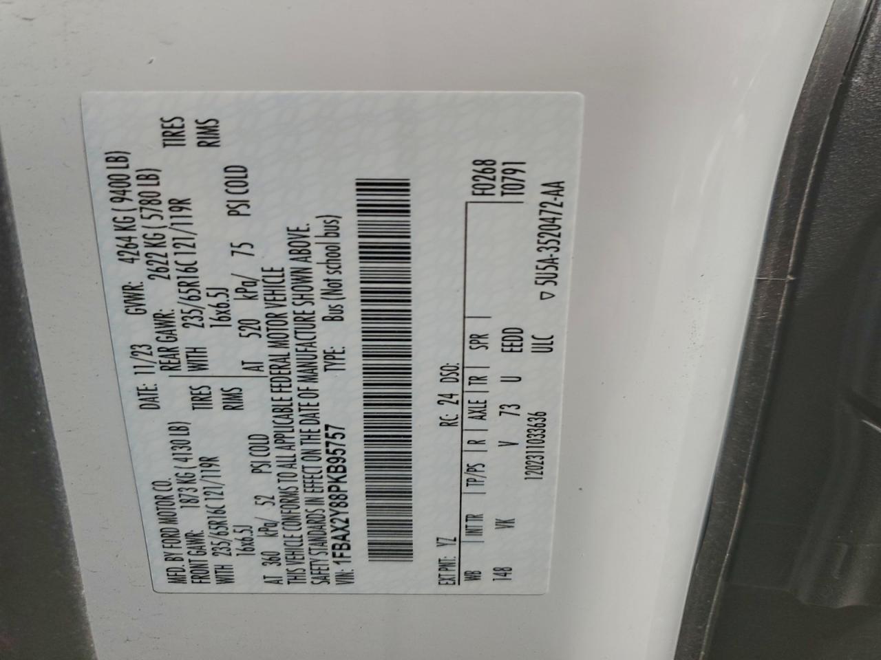 Ford Transit T-350 Image 11