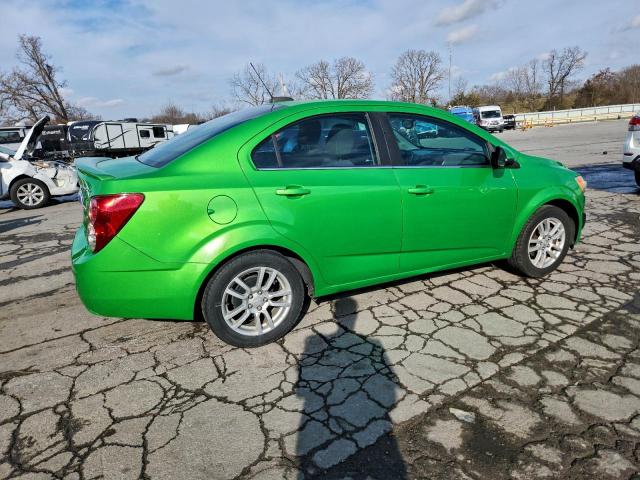 Chevrolet Sonic Lt Image 6