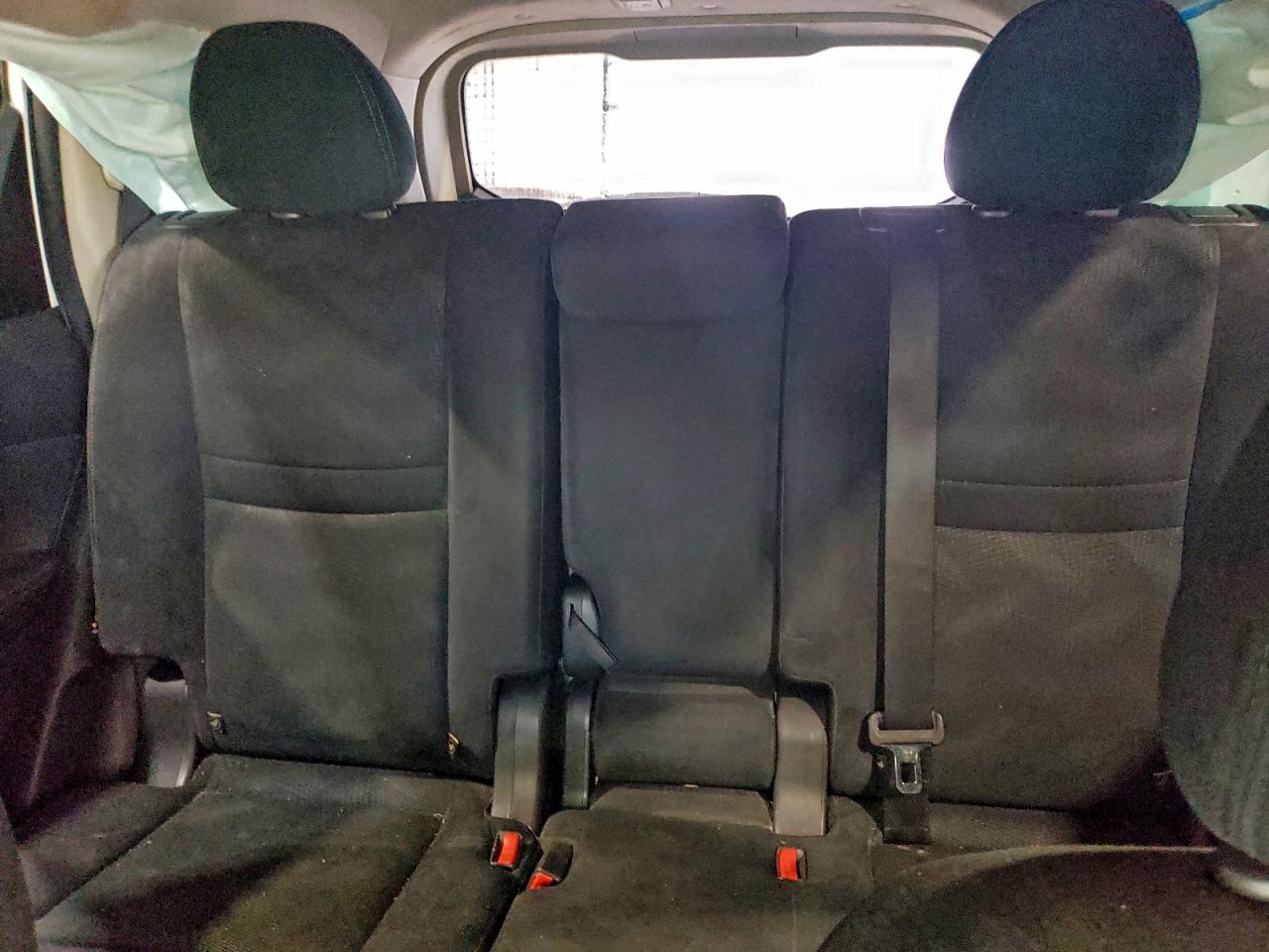 Nissan Rogue S Image 9