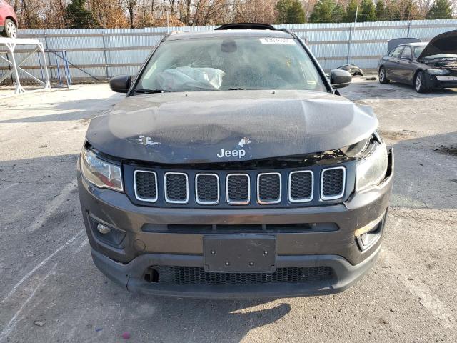 Jeep Compass Latitude Image 4