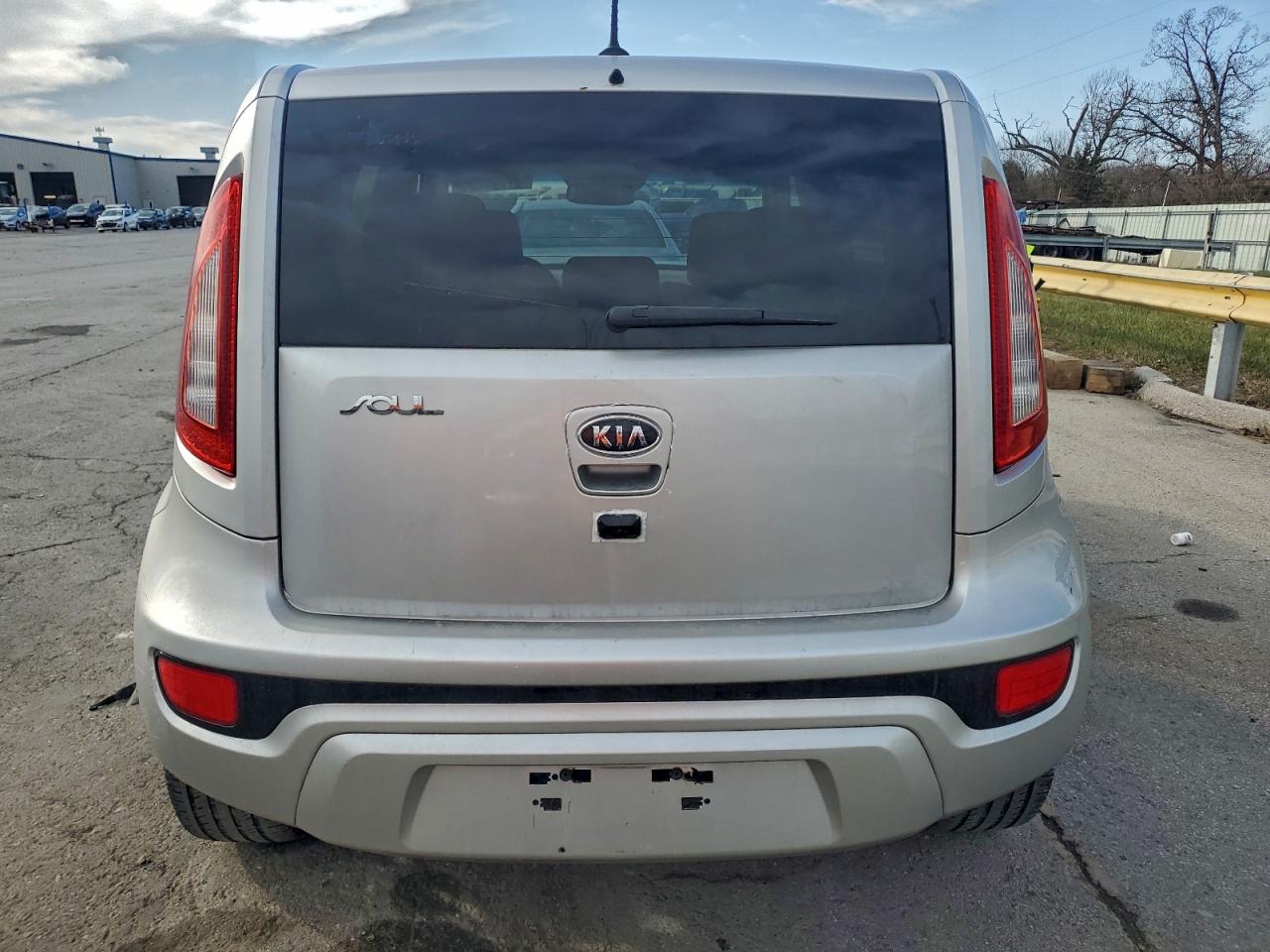Kia Soul + Image 5