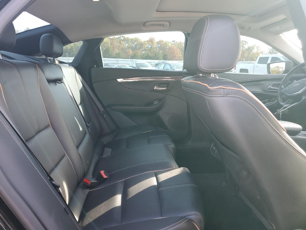 Chevrolet Impala Premier Image 6