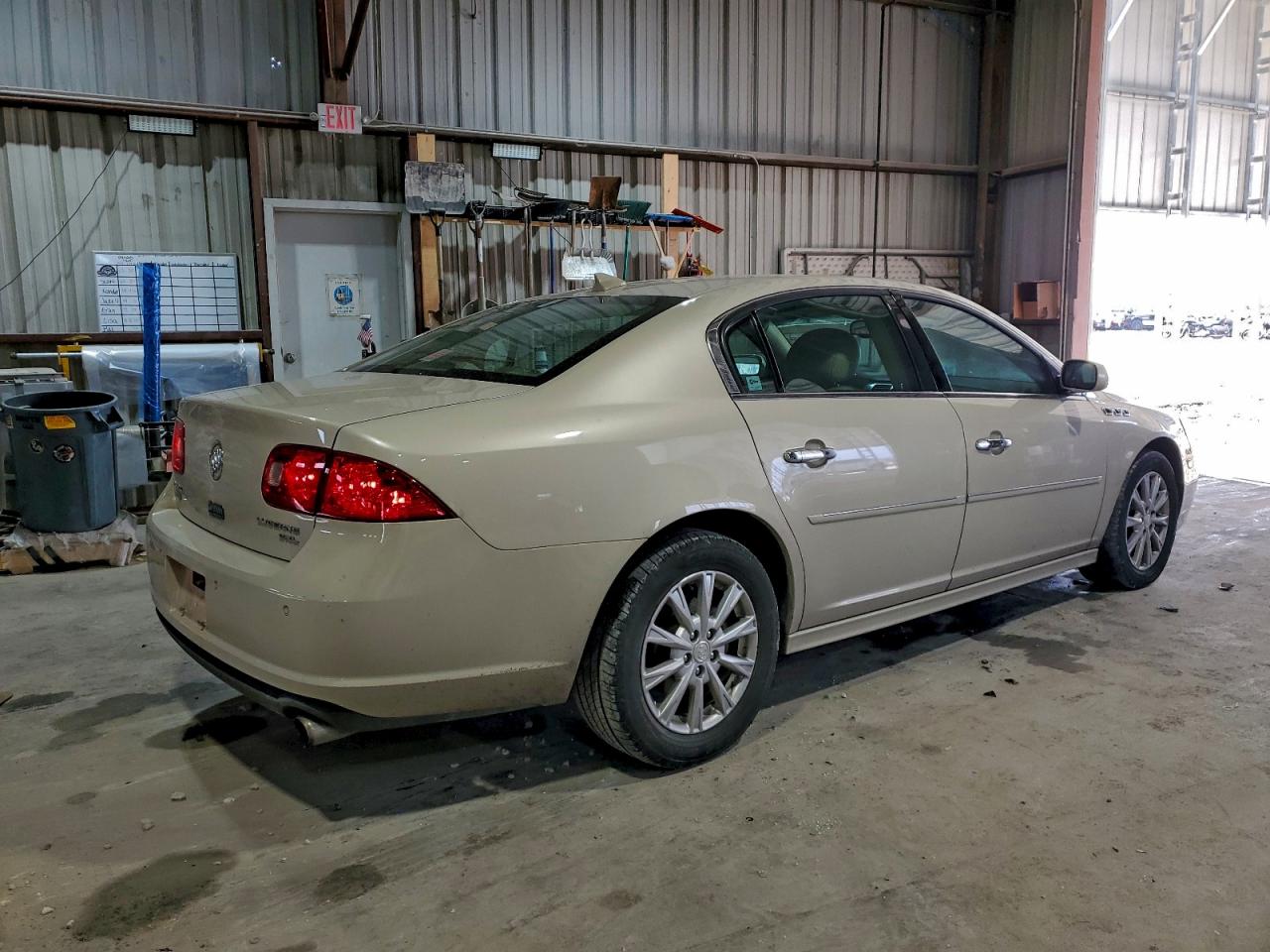 Buick Lucerne Cxl Image 3