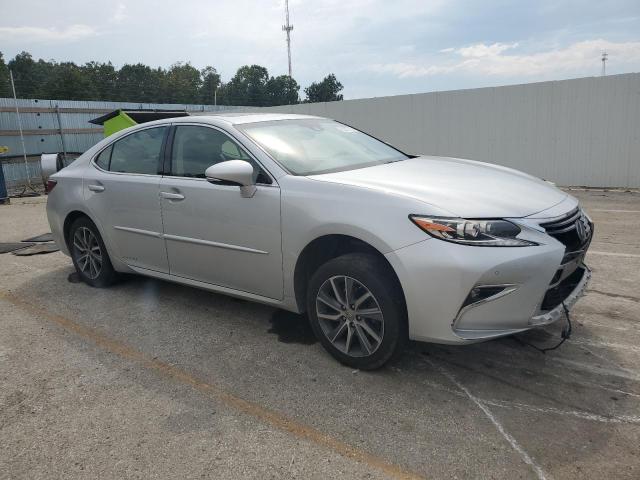 Lexus Es 300h Image 7