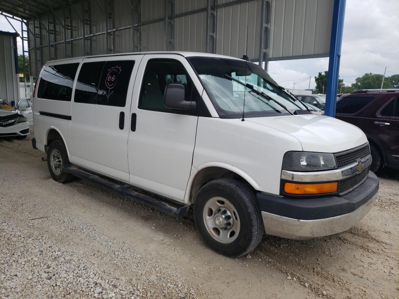 Chevrolet Express Lt Image 4