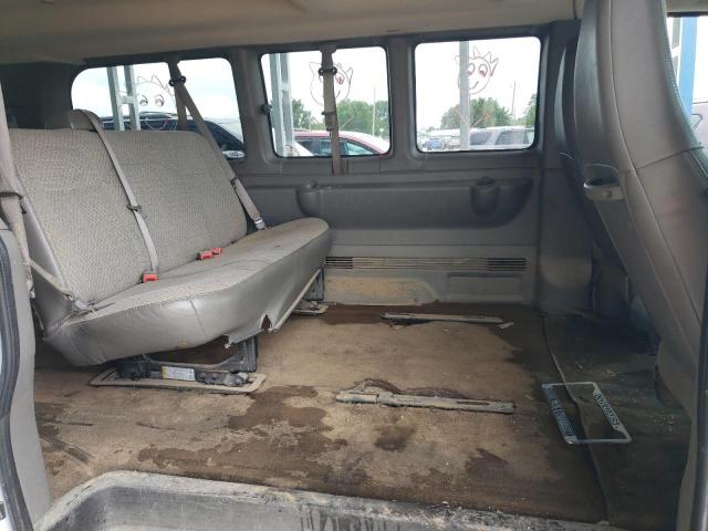 Chevrolet Express Lt Image 11