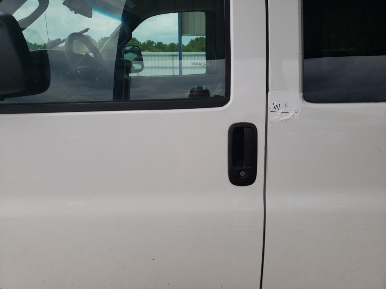 Chevrolet Express Lt Image 9