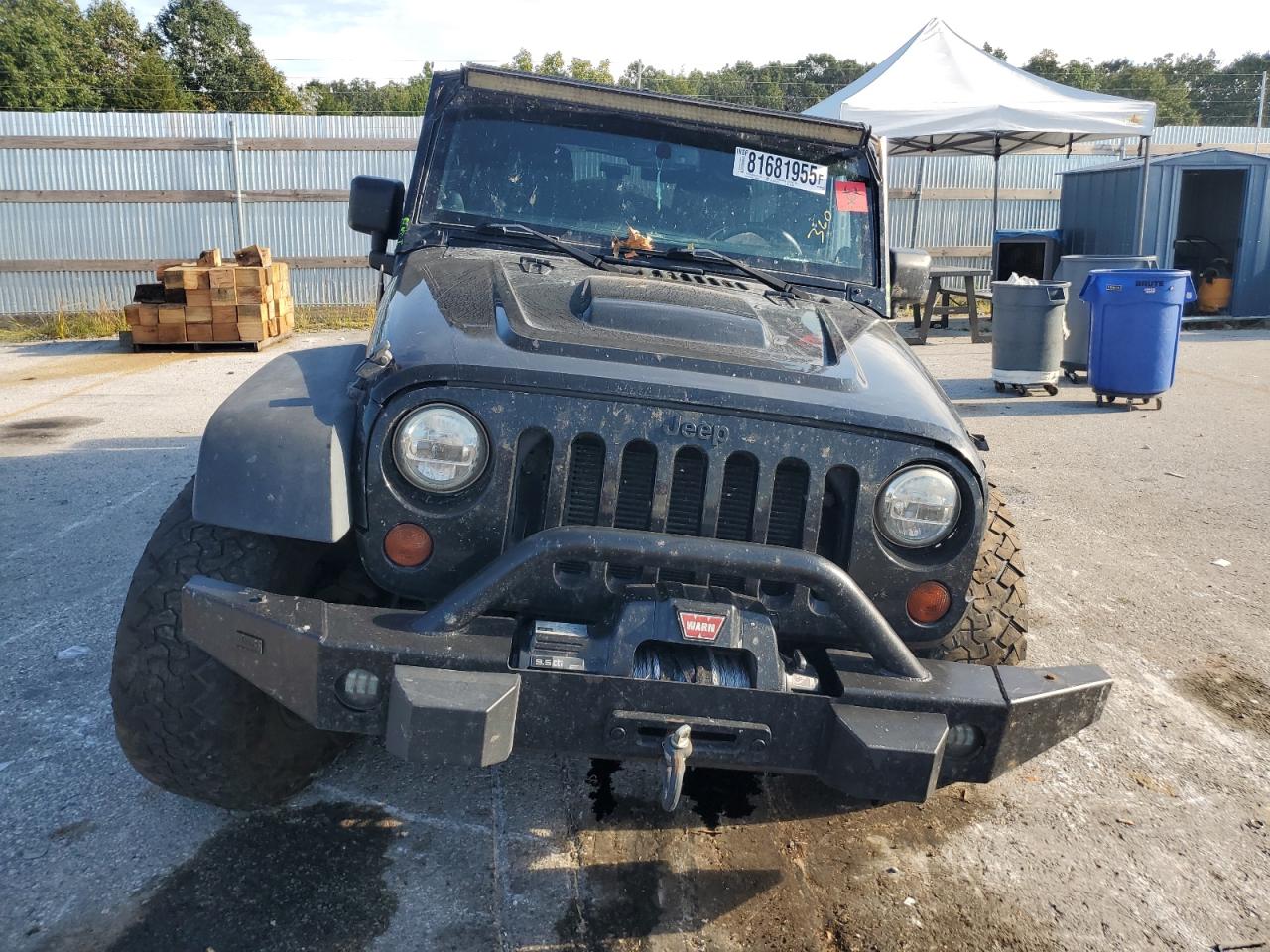 Jeep Wrangler Sahara Image 12