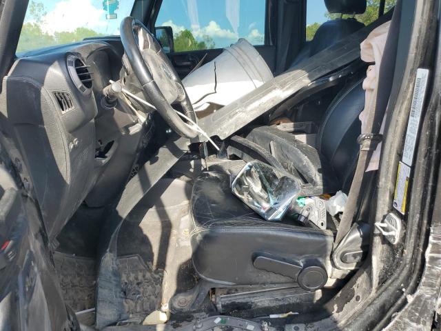 Jeep Wrangler Sahara Image 3