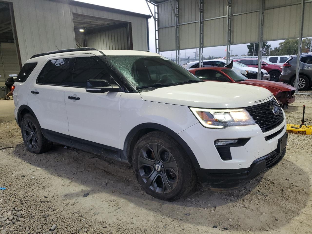 Ford Explorer Sport Image 3