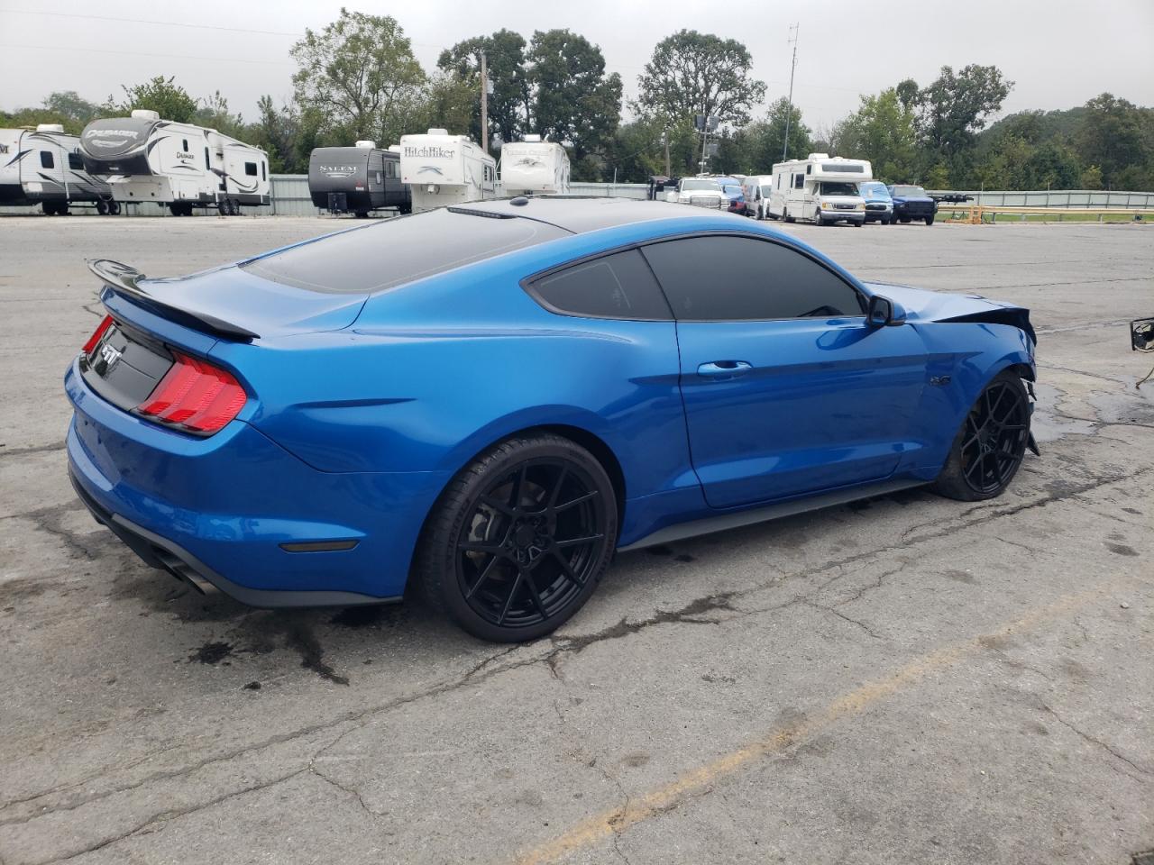 Ford Mustang Gt Image 3