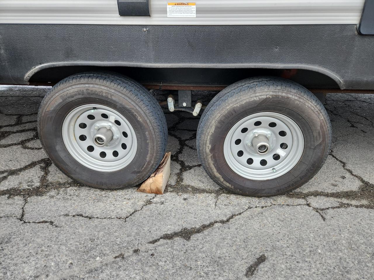 Dutchmen Coleman Image 7