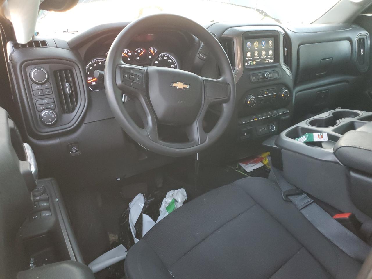 Chevrolet Silverado K1500 Custom Image 12