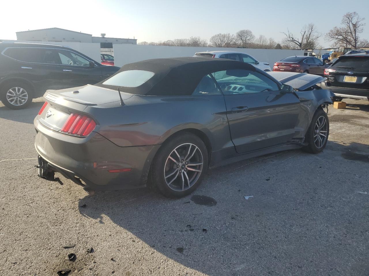 Ford Mustang Image 5