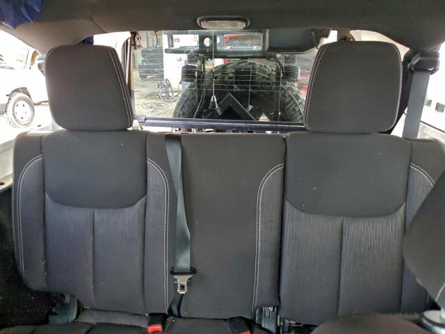 Jeep Wrangler Sahara Image 8