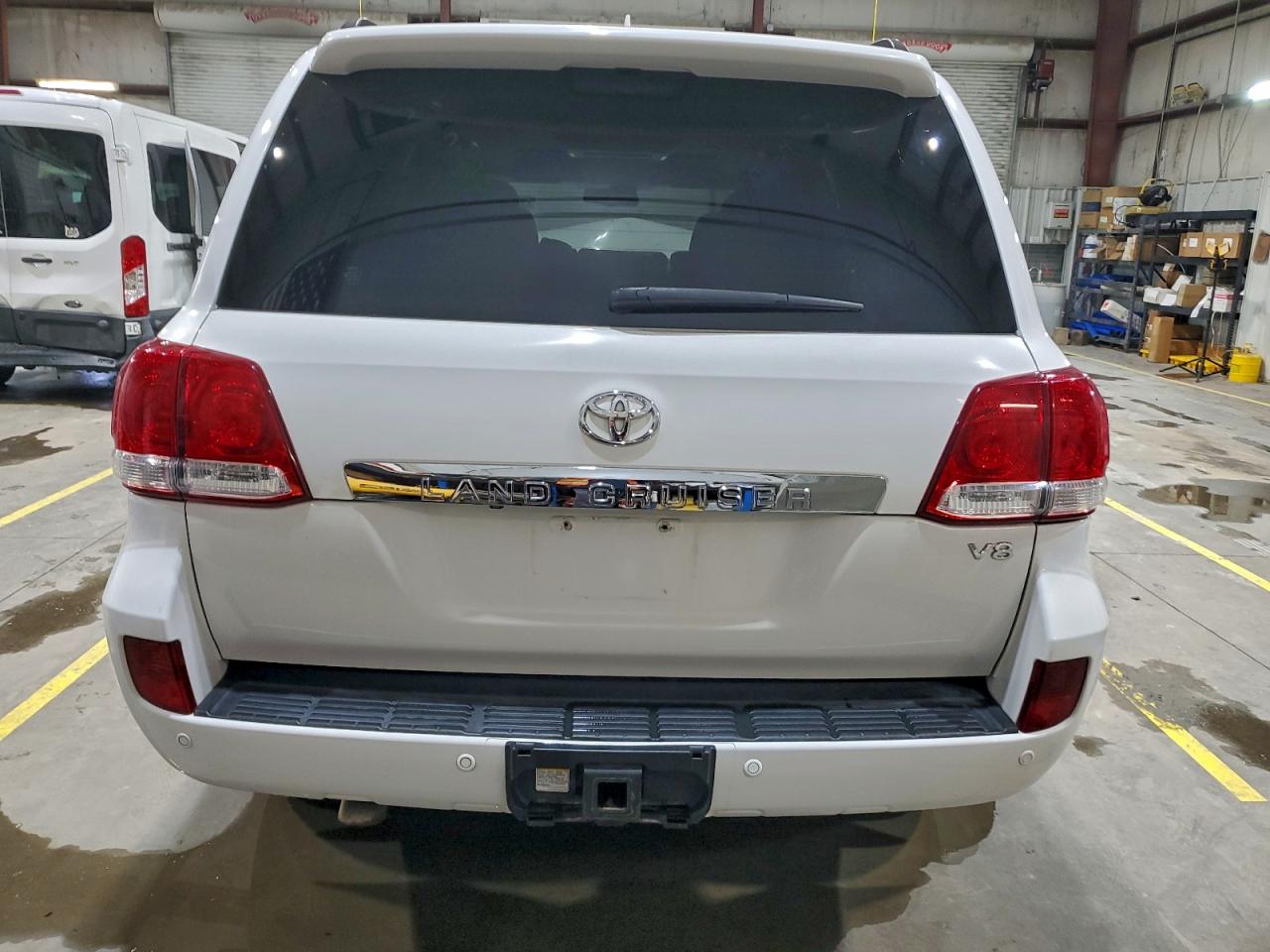 Toyota Land Cruis Image 5