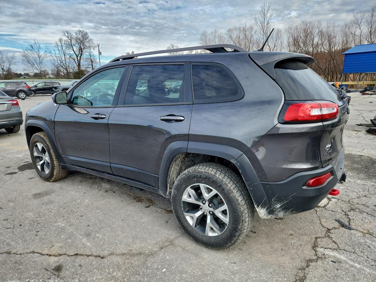 Jeep Cherokee Trailhawk Image 9
