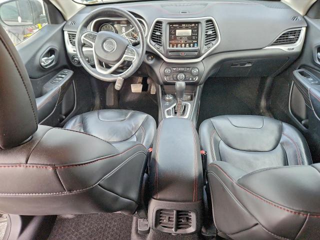 Jeep Cherokee Trailhawk Image 4