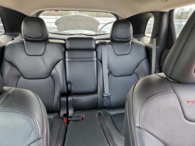 Jeep Cherokee Trailhawk Image 14