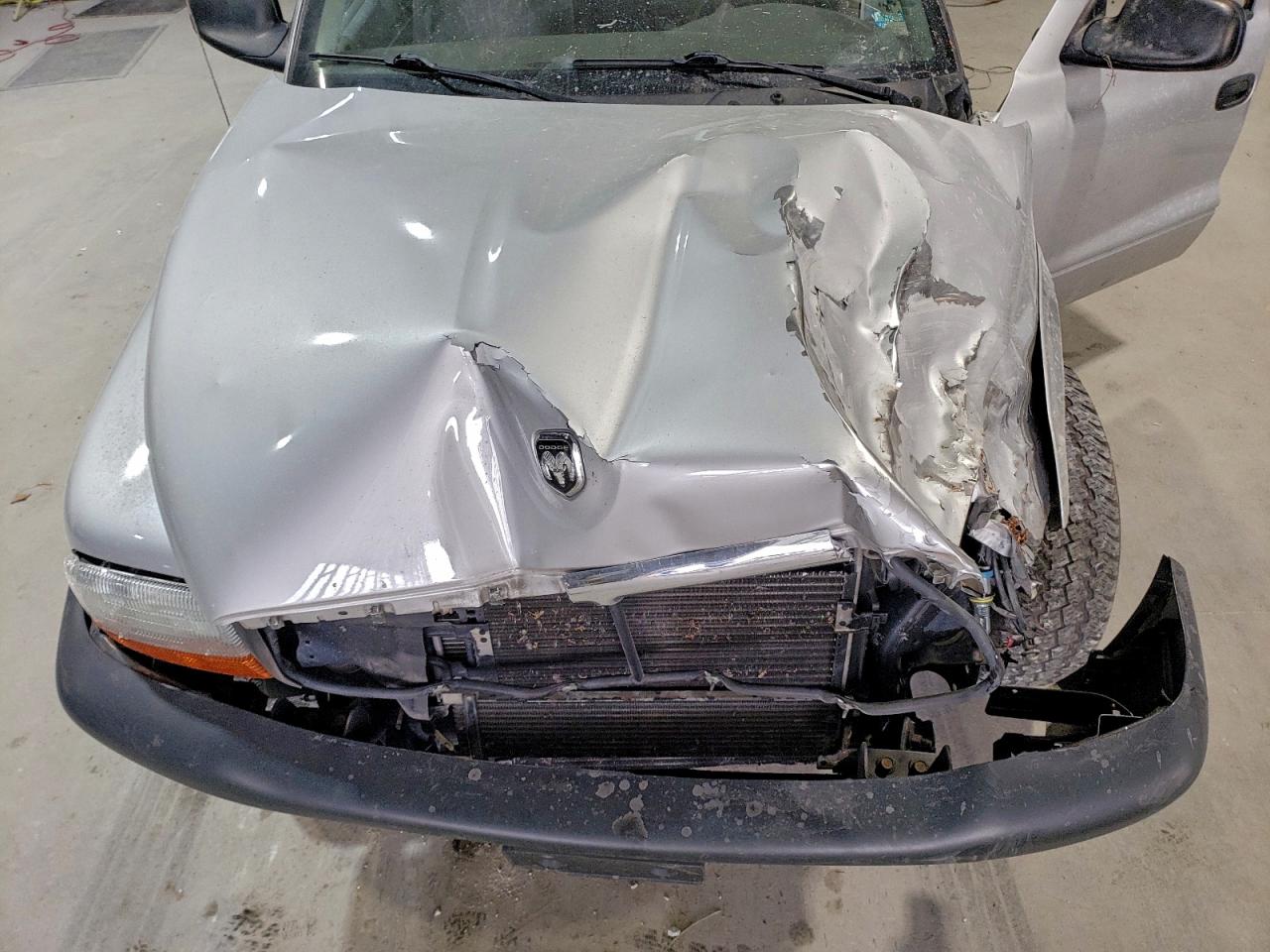 Dodge Dakota Quad Sport Image 13