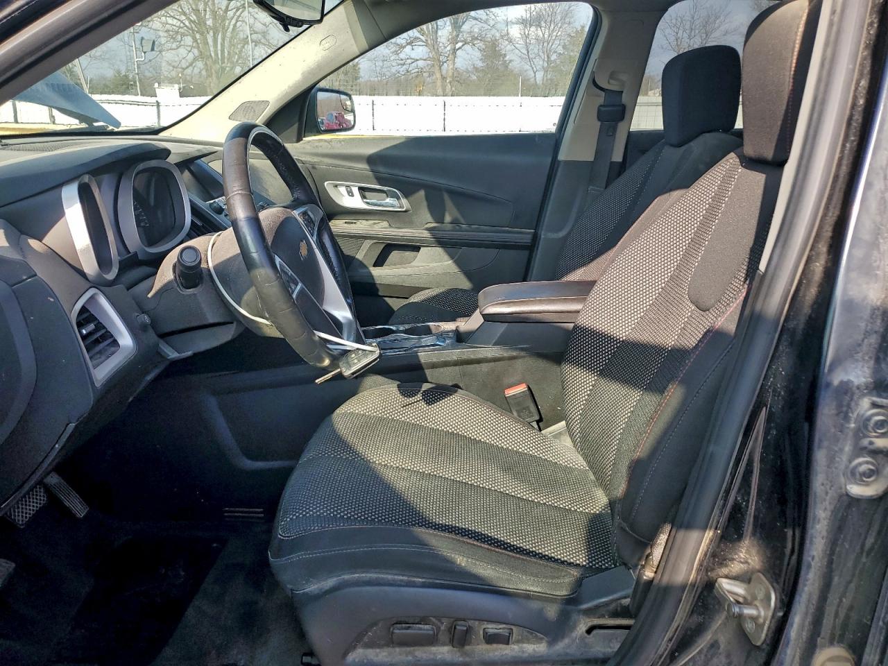 Chevrolet Equinox Lt Image 2