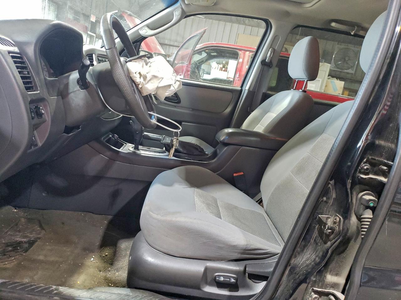 Ford Escape Xlt Image 12