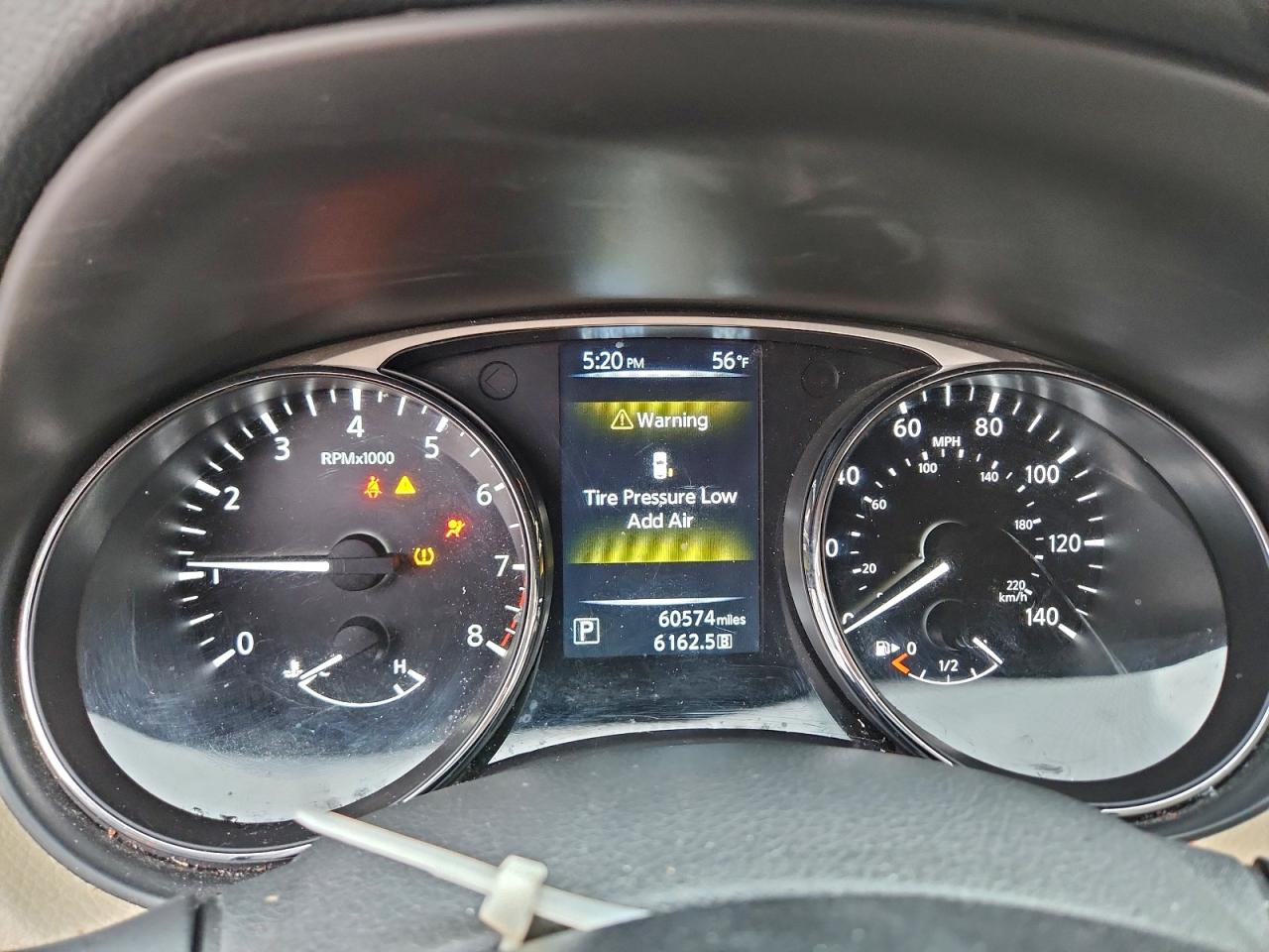 Nissan Rogue S Image 8