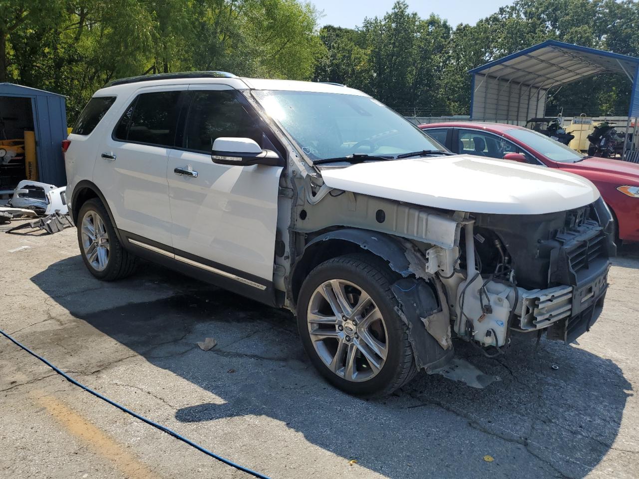 Ford Explorer Limited Image 5