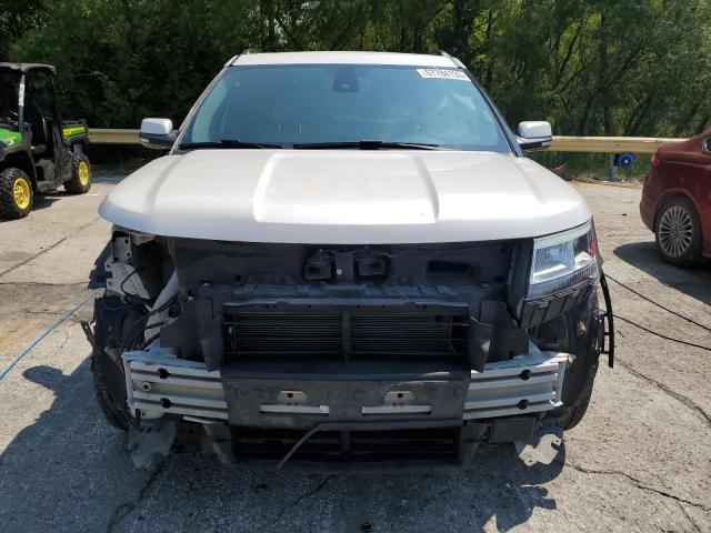 Ford Explorer Limited Image 8