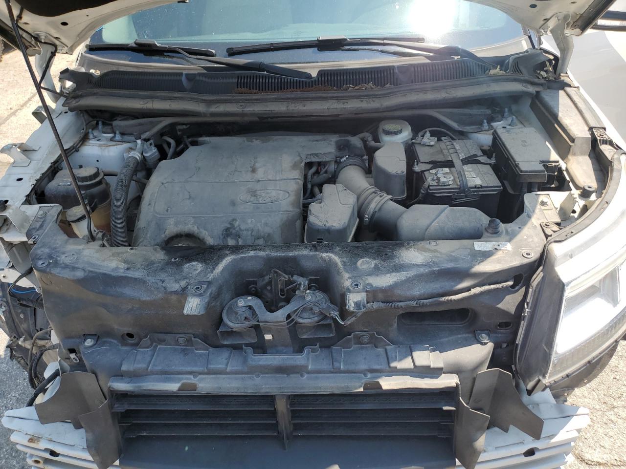 Ford Explorer Limited Image 10