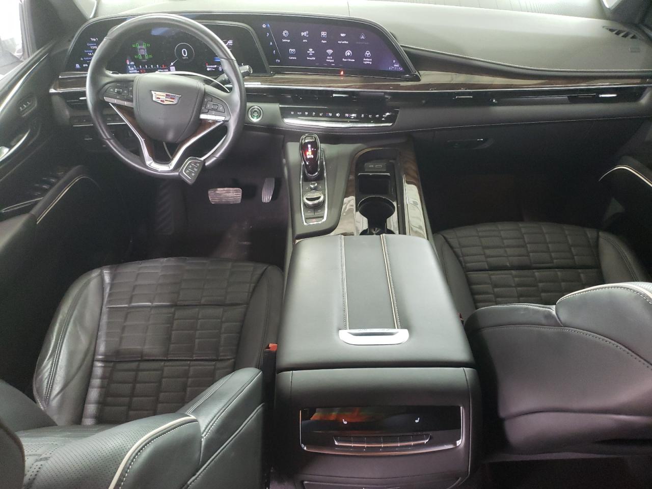 Cadillac Escalade Sport Platinum Image 6