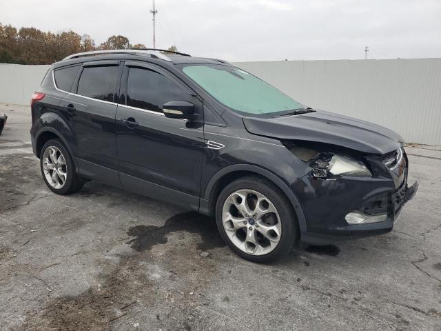 Ford Escape Titanium Image 2