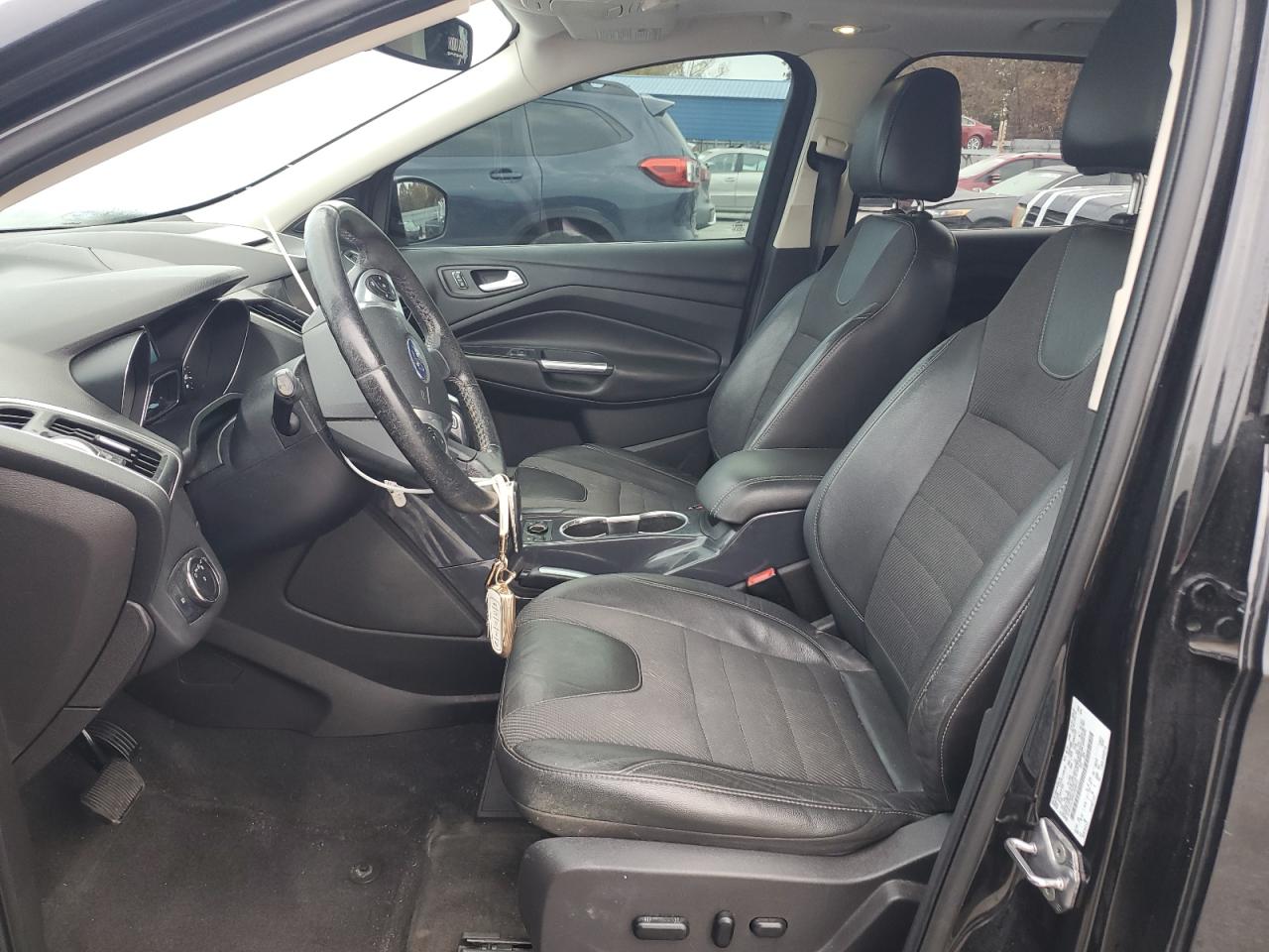 Ford Escape Titanium Image 8