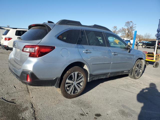 Subaru Outback 2.5i Limited Image 3