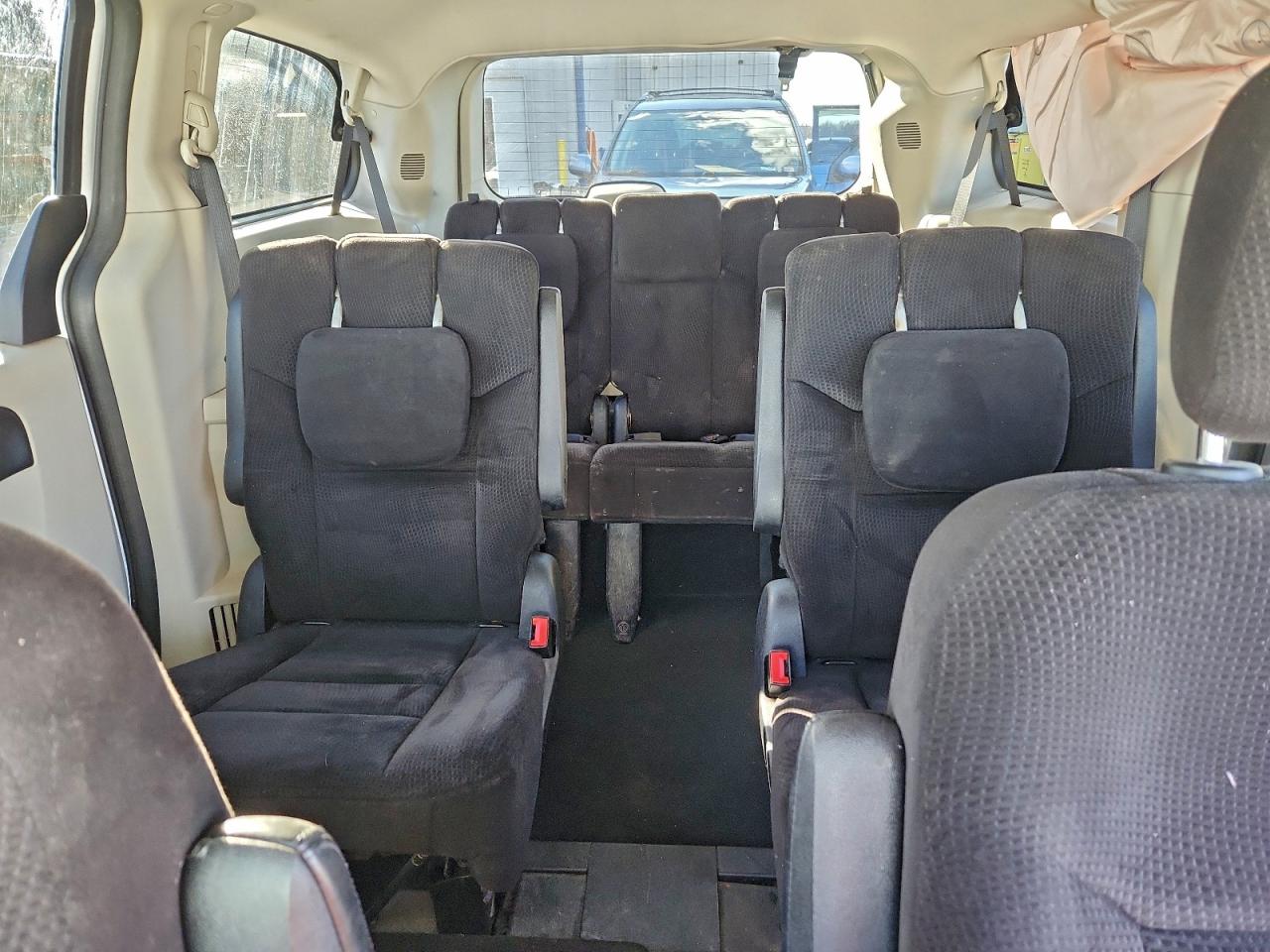 Dodge Caravan Sxt Image 7