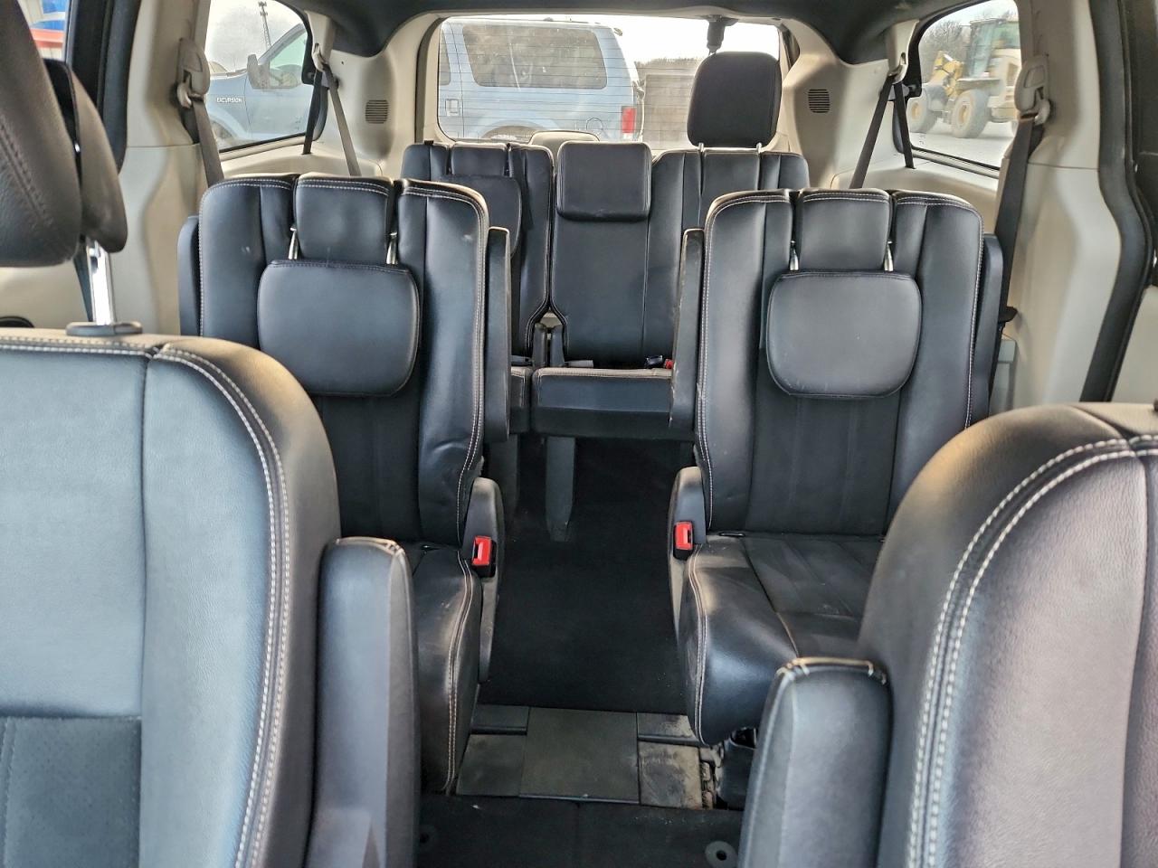 Dodge Caravan Sxt Image 11