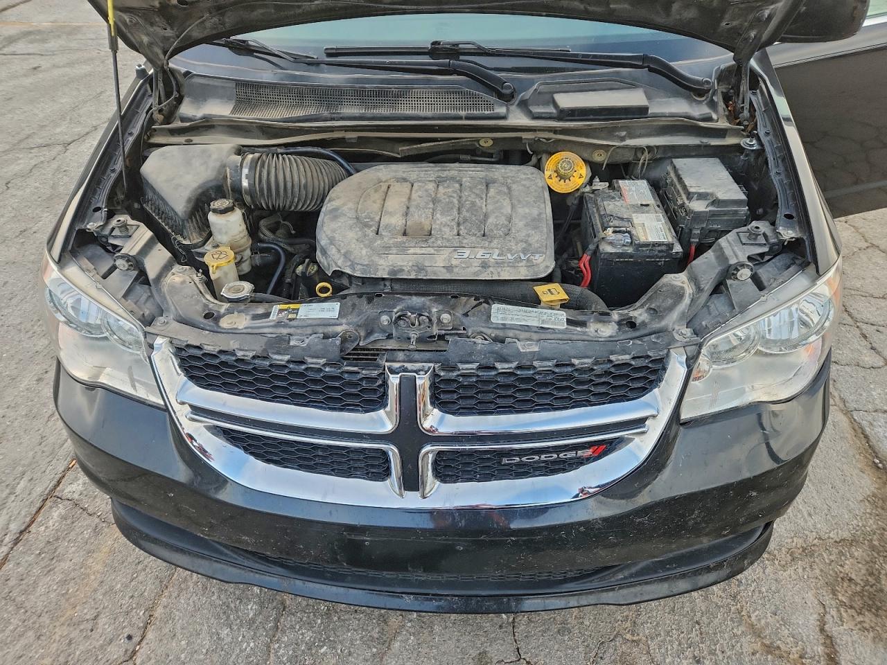 Dodge Caravan Sxt Image 12