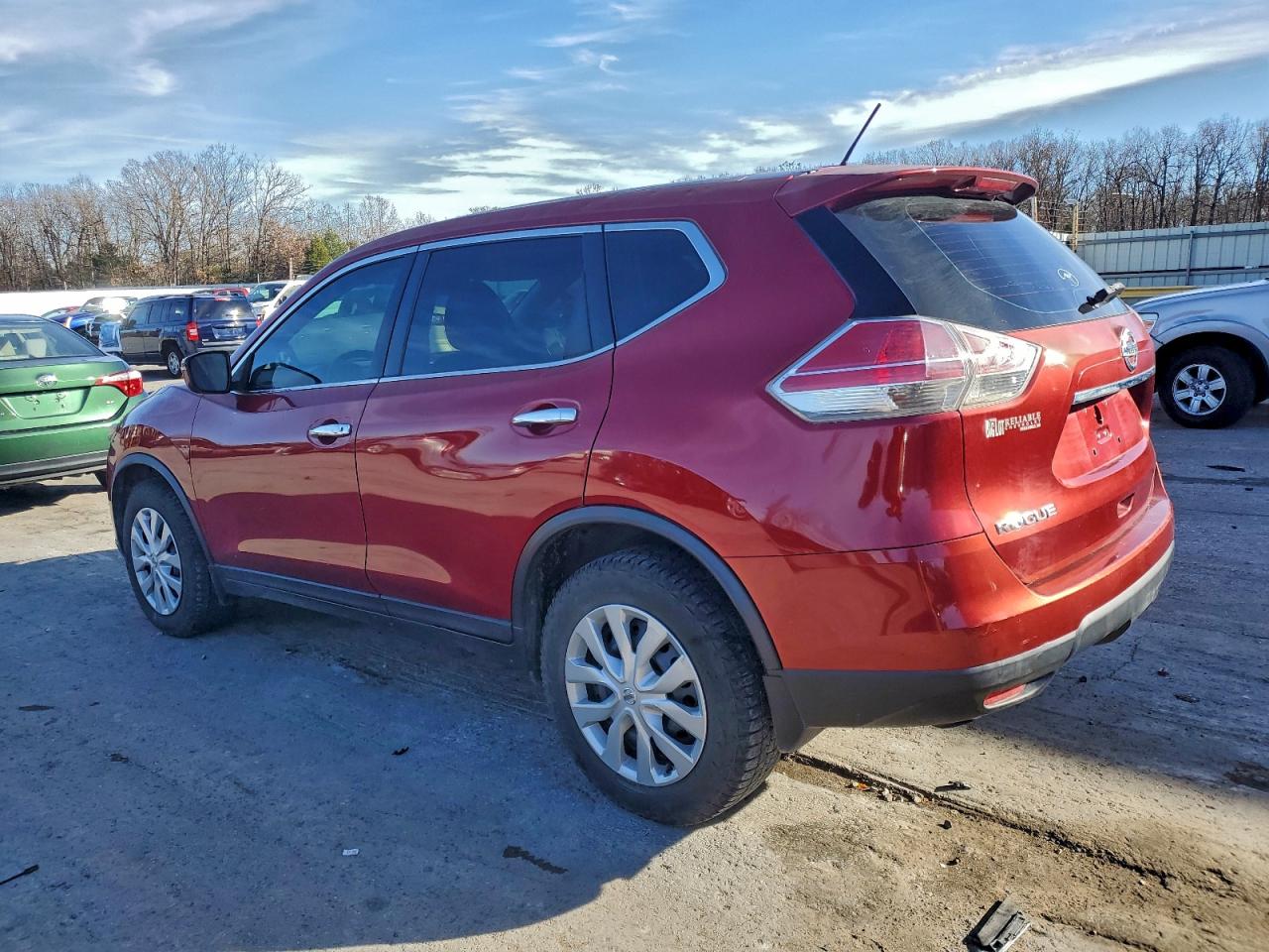 Nissan Rogue S Image 9